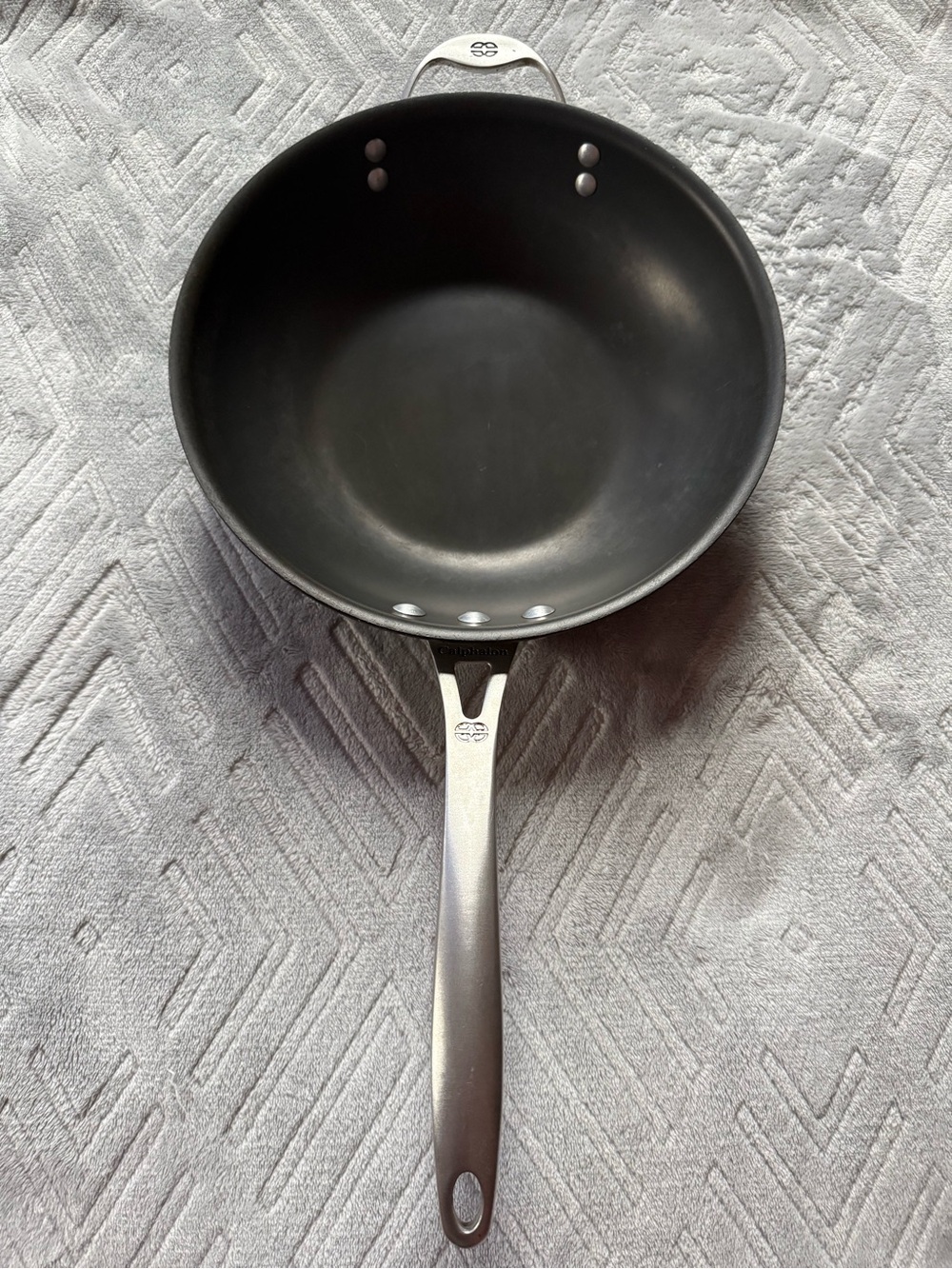 Calphalon 11-inch Sauté Pan Hard-Anodized Aluminum Skillet model 1611